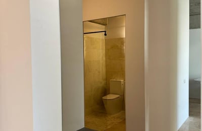 Аренда светлой 2-комнатной квартиры 60 м² в районе Faleza Nord, Констанца, Румыния